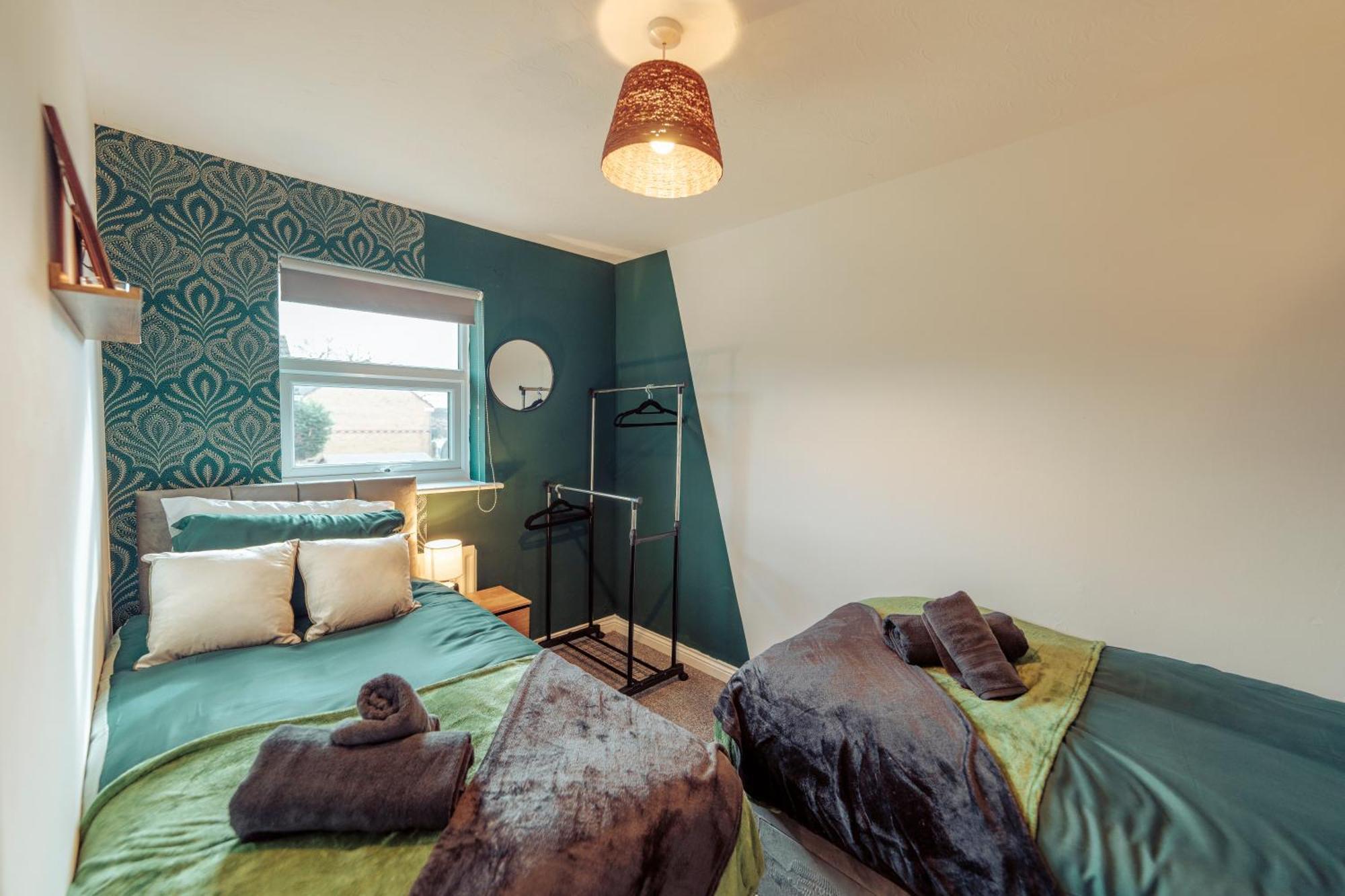 2 Bedroom Peaceful Home, Colchester Mile End Екстер'єр фото